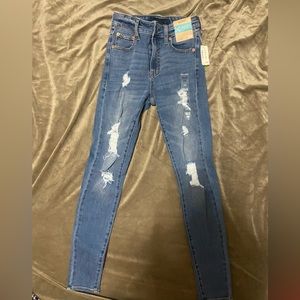 Aeropostale ripped skinny jeans, never worn, NWT, size 0R, super stretchy